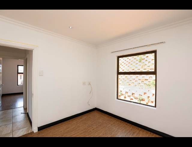 2 BEDROOM APARTMENT FOR SALE IN IZINGA ESTATE